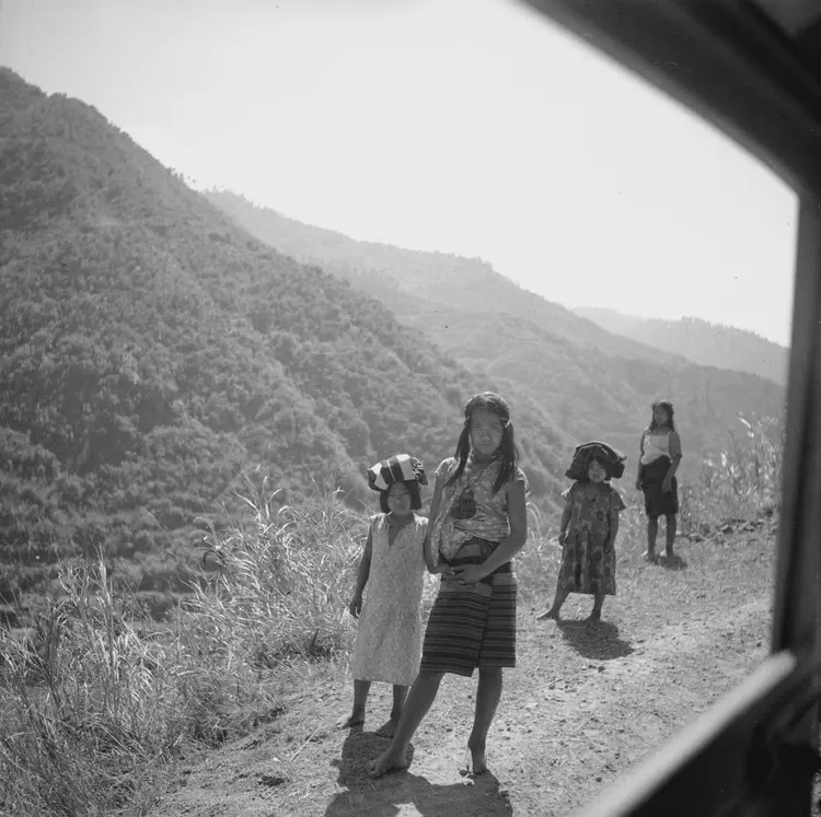 Mountain province (Philippines), girls along mountain road. Sabangan, & Cervantee Road to Km. 434 from Manila. Feb. 2 1935.