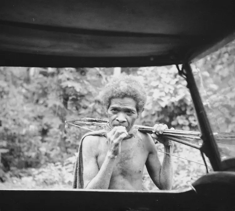 Negrito with bow and arrows. Dinalupihan--Olongopo Road, Bataan. Sept. 4, 1934.