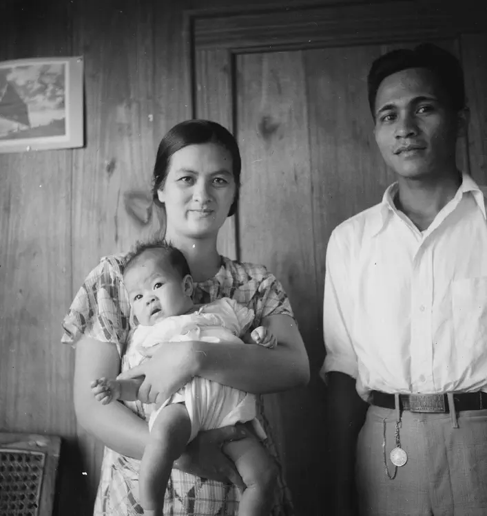 Bayombong, NV, 1935. 'Bayombong--Bagabag, Nueva Viscaya, Philippines. --KM 285. May 18, 19, '35. Juni, his wife & daughter.'