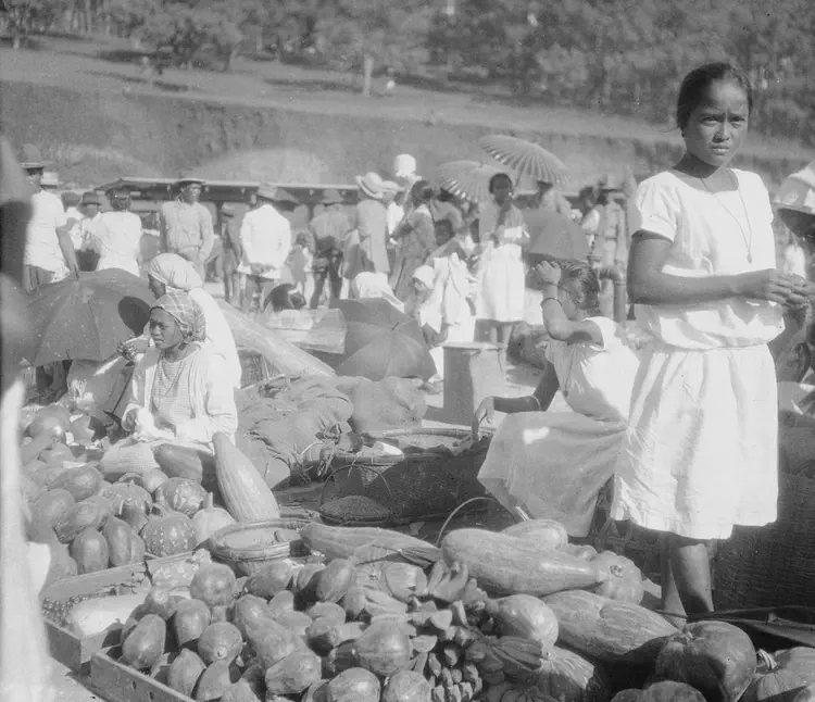 Baguio, Benguet, ~1928. 'Baguiom [Baguio], Mt. Province [Mountain Province now Benguet Province]. 1/2 only, not stereo, one lens NG. Dec. 1928 (?)'.