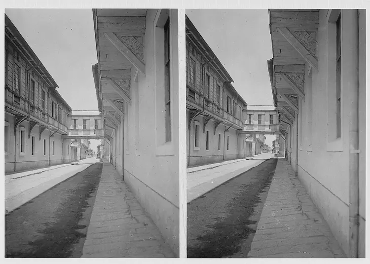 Anda St. Manila. Note: These buildings and the connecting bridge was destroyed in the WWII.